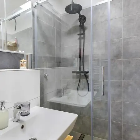 ホームステイ Stilvolle Mit Wohngemeinschaft - Ausstattung デュッセルドルフ